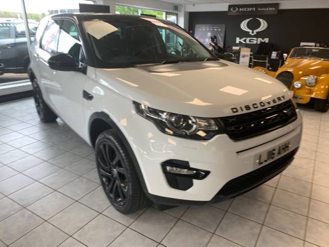 Land Rover Discovery Sport 2.0 TD4 180 HSE Black 5dr Auto Estate Diesel Fuji White