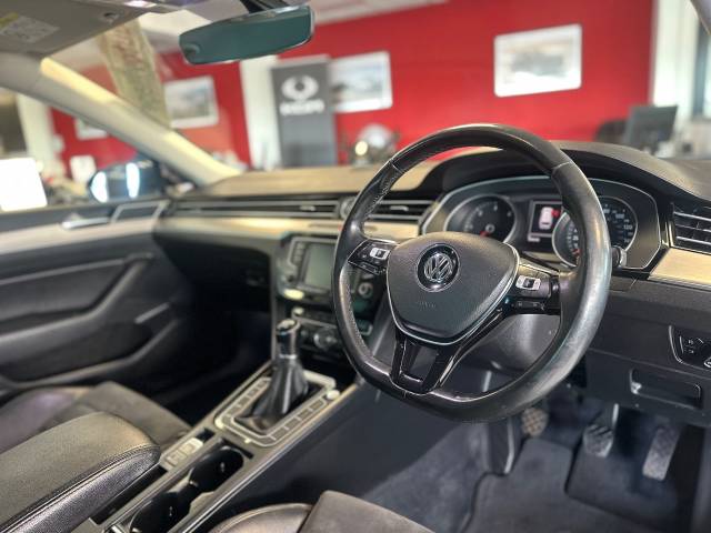2016 Volkswagen Passat 2.0 TDI GT 5dr