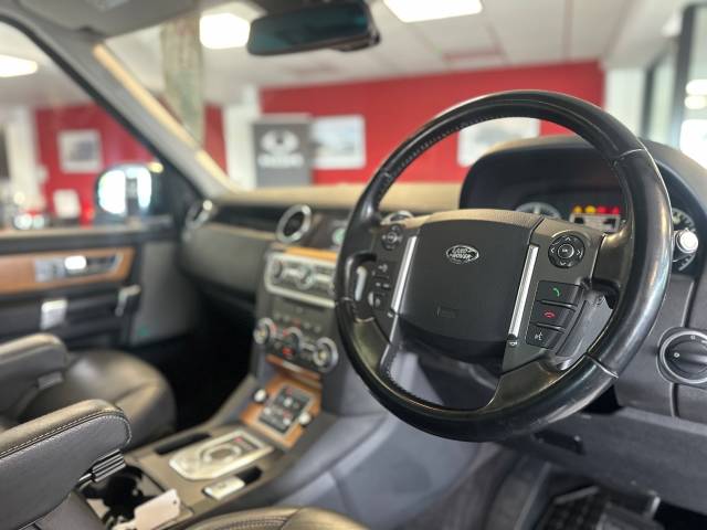 2014 Land Rover Discovery 3.0 SDV6 HSE 5dr Auto