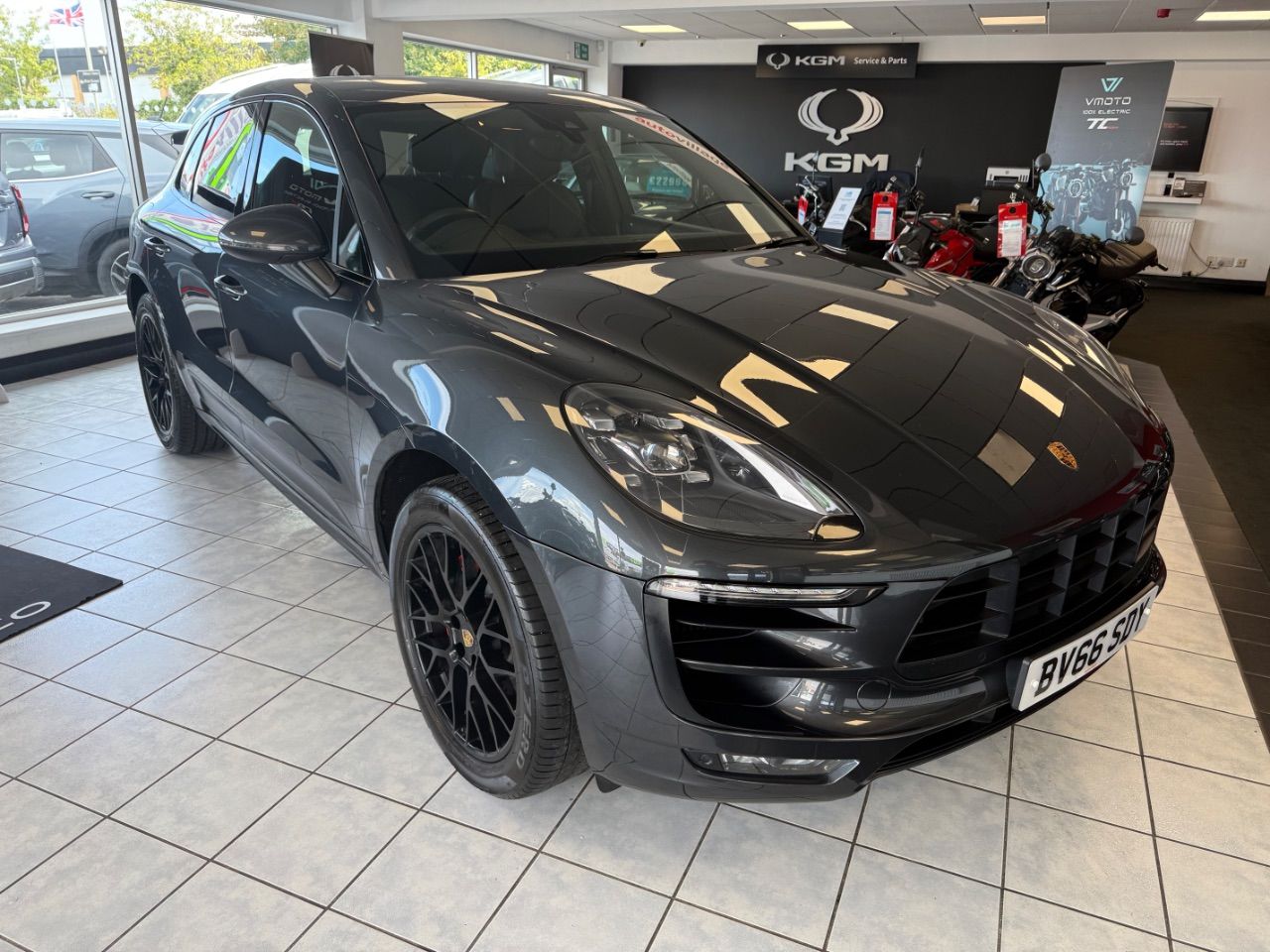 2016 Porsche Macan