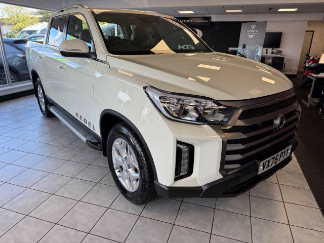 KGM Musso 2.2 Rebel Auto Pick Up Diesel Grand White