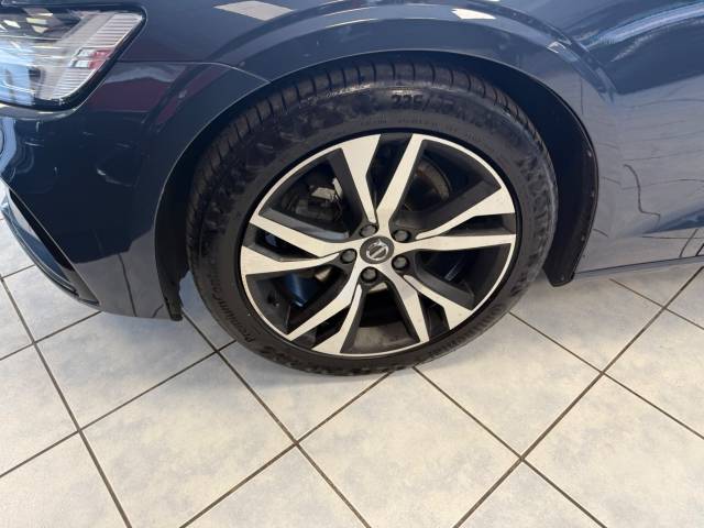 2020 Volvo V60 2.0 D4 [190] R DESIGN Pro 5dr Auto