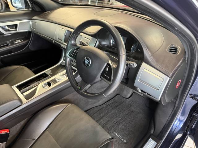 2014 Jaguar XF 2.2d [200] R-Sport 4dr Auto