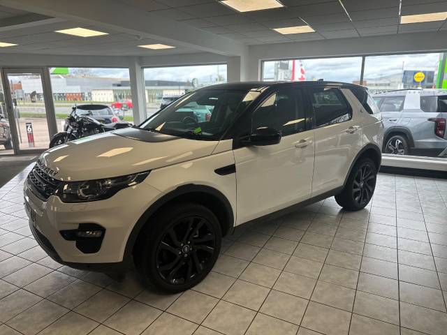 2017 Land Rover Discovery Sport 2.0 TD4 180 HSE Black 5dr Auto