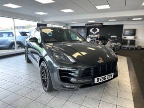 PORSCHE MACAN at Autovillage Cheltenham