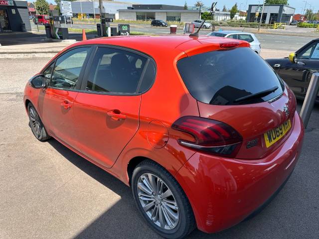 2019 Peugeot 208 1.2 PureTech 82 Signature 5dr [Start Stop]