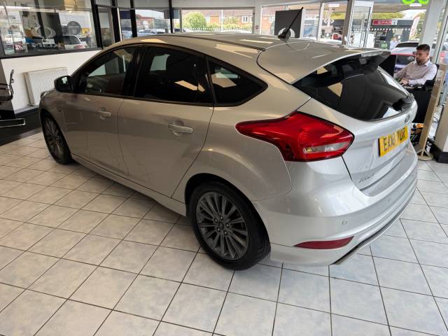 2018 Ford Focus 1.0 EcoBoost 140 ST-Line Navigation 5dr