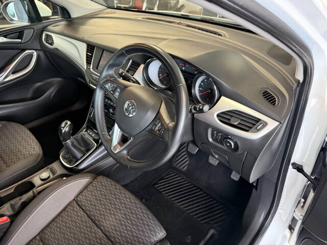 2020 Vauxhall Astra 1.2 Turbo SRi